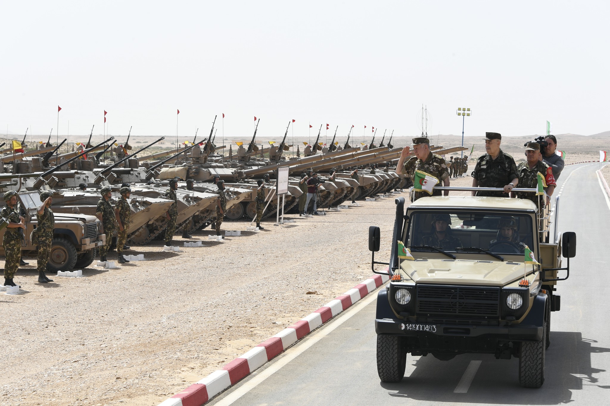 5e Région militaire: le Général d'Armée Chanegriha supervise l'exécution d'un exercice tactique